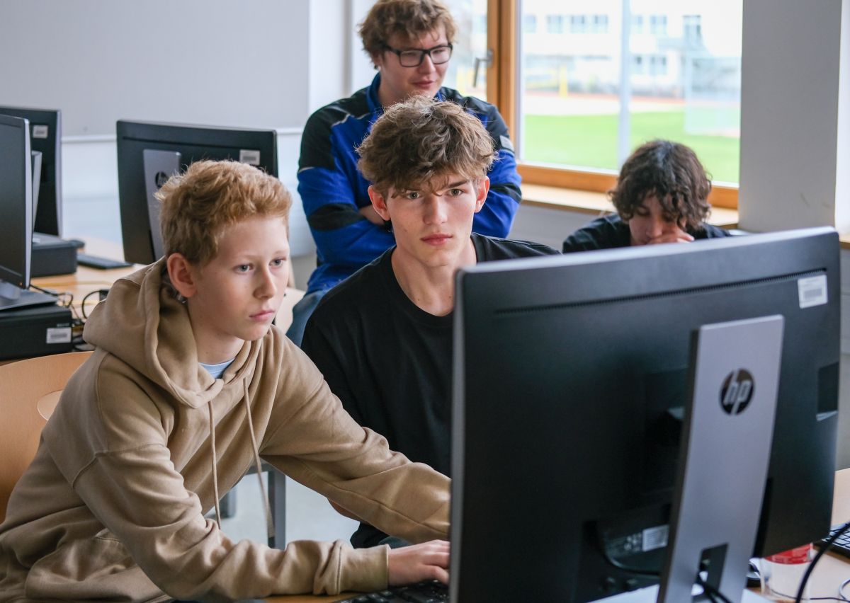 Software Engineering & KI mit Matura